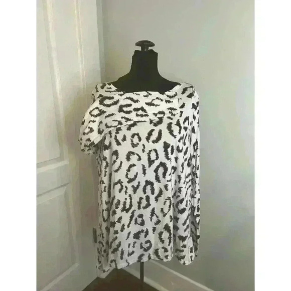 Seed to Style Women’s L Black White Animal Print Organic‎ Cotton Long Sleeve Top - Picture 2 of 9
